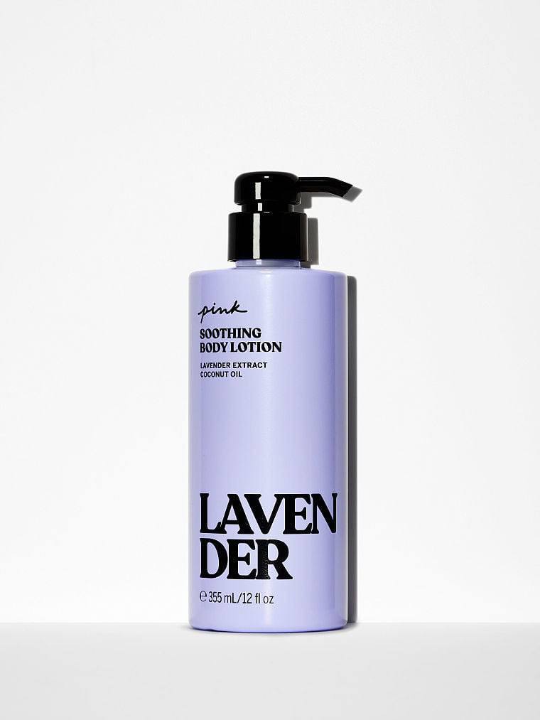 بادی لوشن Lavender پینک ۳۵۵ میلیلیتر، نمای بطری پمپی – دارامُد