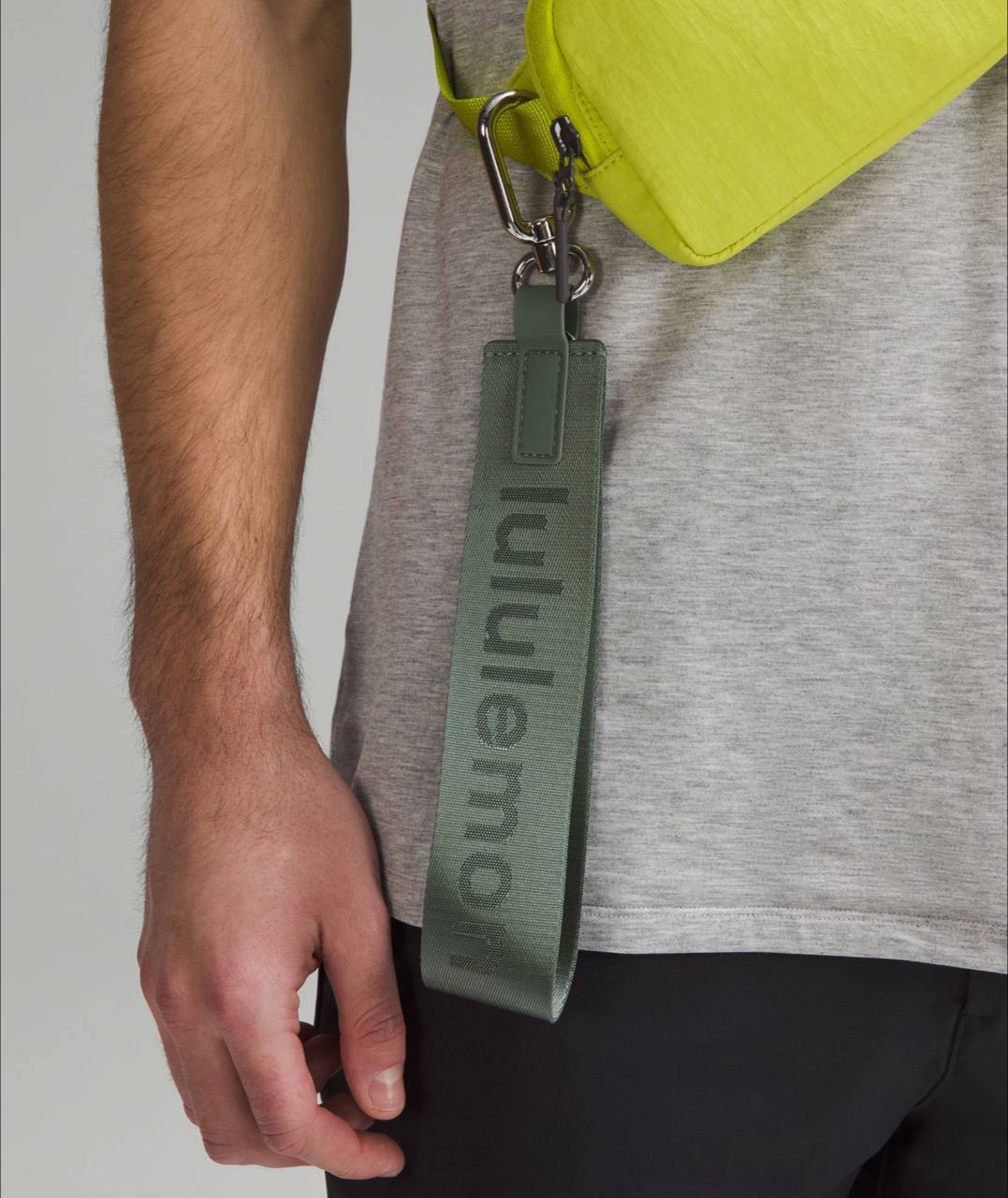 آویز Lululemon