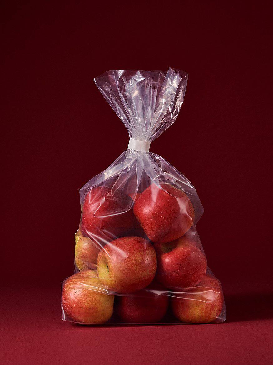 Pink Apple پینک؛ بطری اسپری بدن با رایحه‌ی گرم سیب، ۲۳۶ میلی‌لیتر - دارامُد