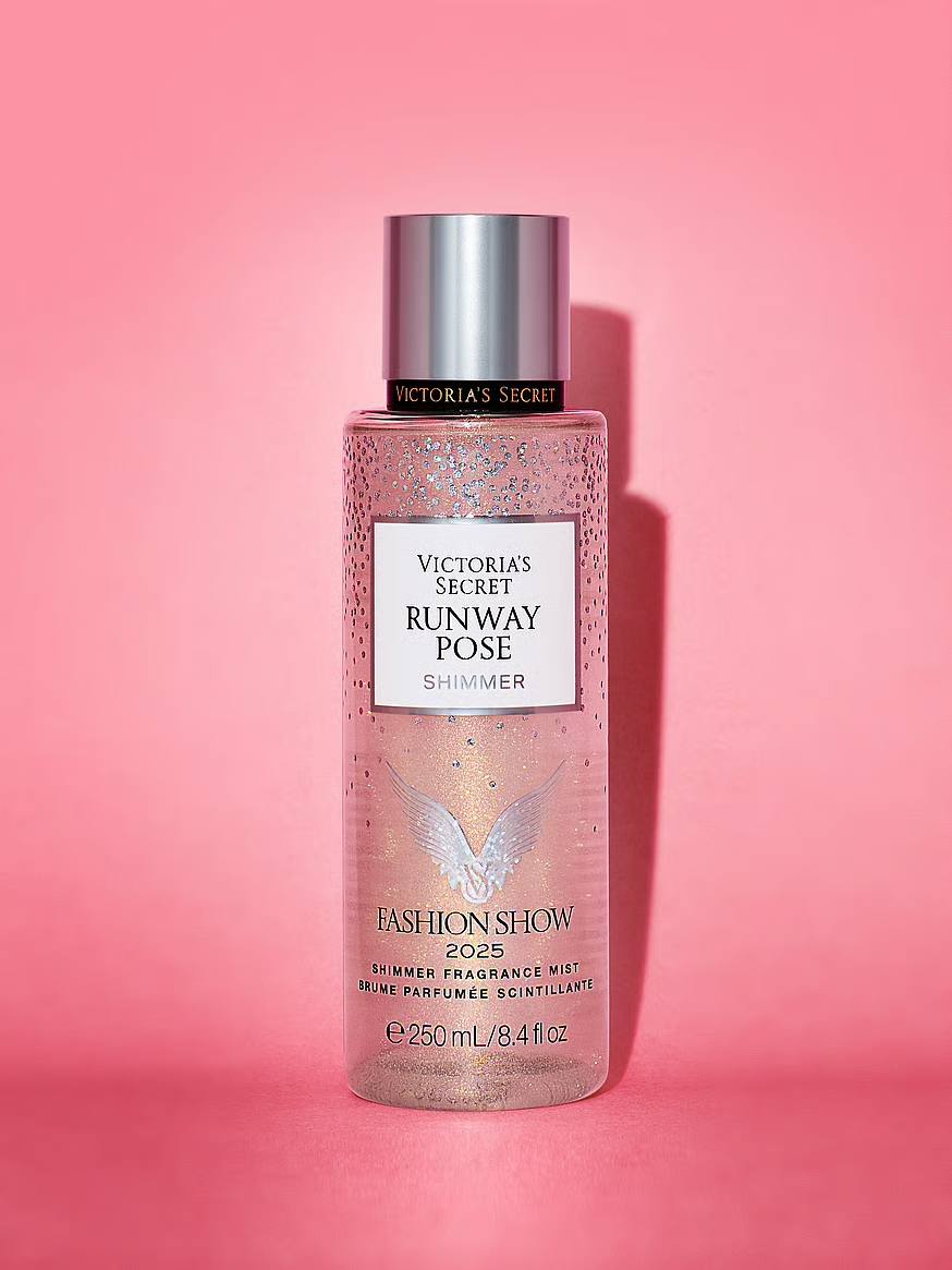 ویکتوریا سکرت اسپری بدن اکلیلی Runway Pose ۲۵۰ میلیلیتر — دارامُد