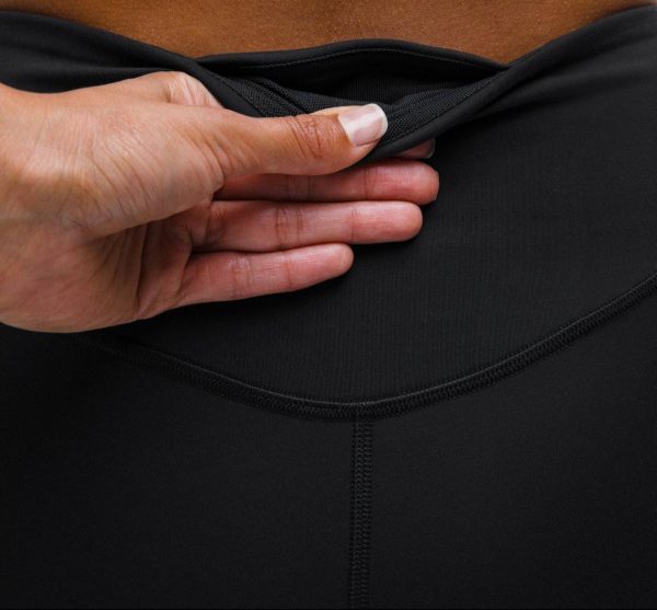 لگ ورزشی wunder under smoth cover hr tight 25 لولولمن اورجینال - تصویر 2