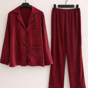 کت و شلوار ساتن قرمز
