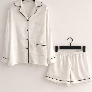 کت و شلوارک ساتن سفید